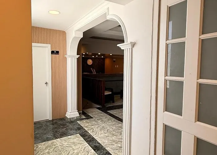 Holiday Sai Hotel