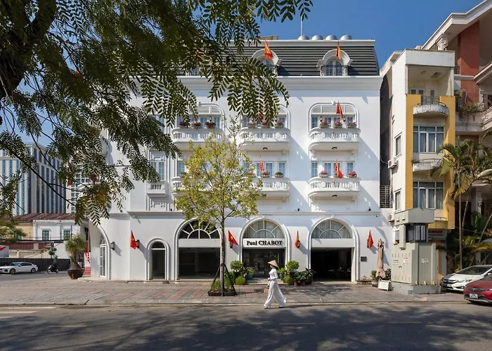 Paul Chabot Hotel