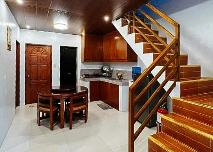 Reddoorz At Balai Malinawon Siargao
