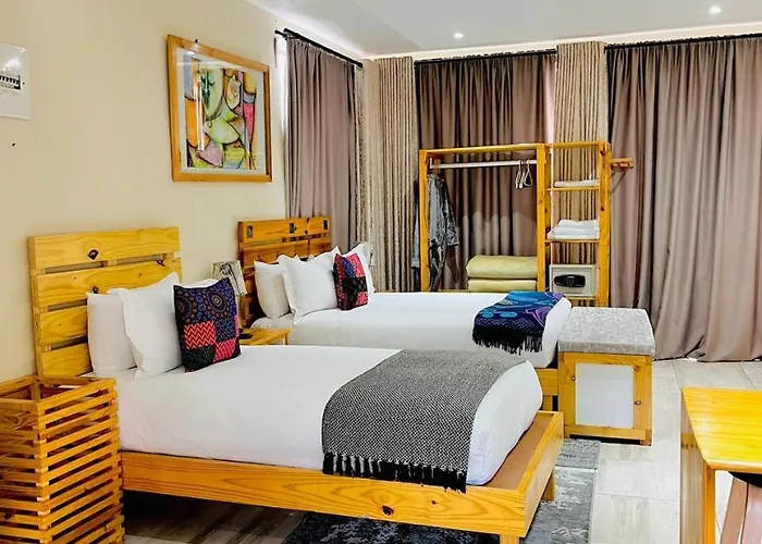 Thabeng Hotel & Restaurant