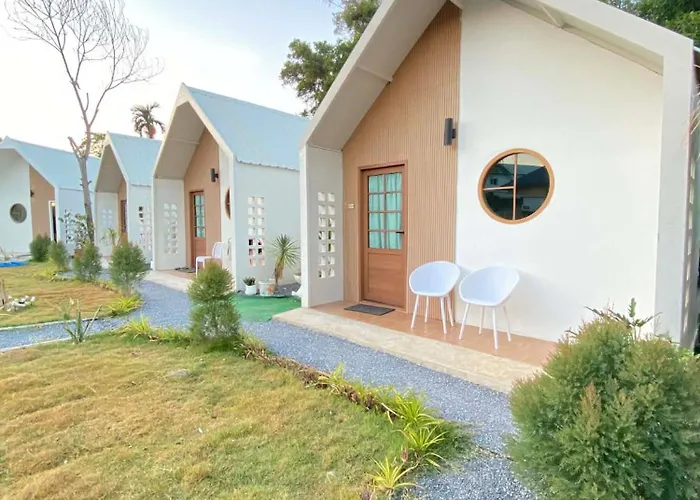 Chamin Longbeach Bungalow