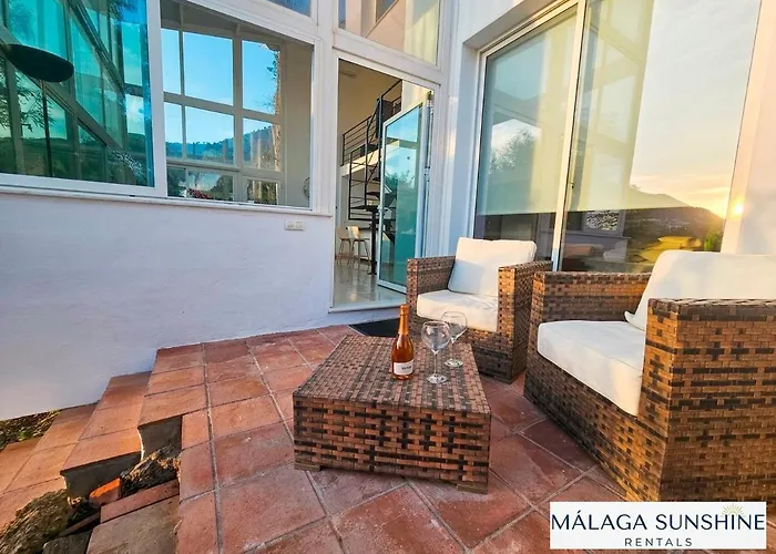 Malaga Sunshine Rentals - Villa Buenavista - El Higueron I