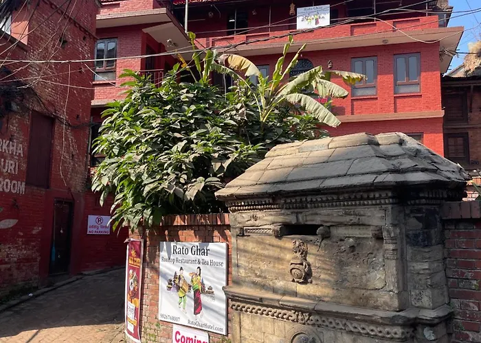 Rato Ghar Hotel And Rooftop Restaurant