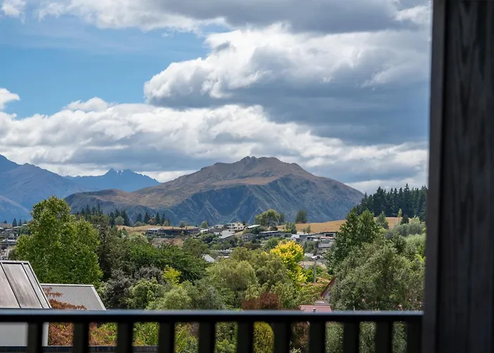 Luna Lodge Wanaka - Digital Check-In Only