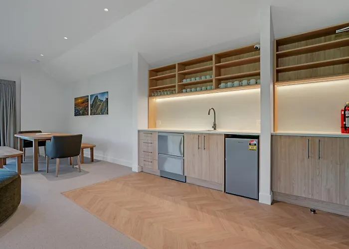 Luna Lodge Wanaka - Digital Check-In Only