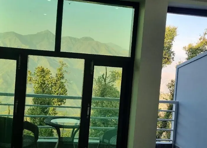 Shiv Shakti Dham-Vrindavan #Near Gol Chowk #Near Prem Mandir #Lift #Parking #Ac Rooms