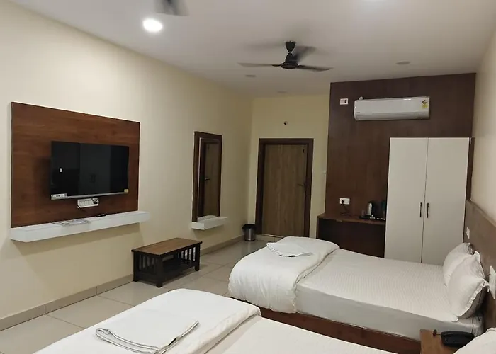 Hotel Trishul Grand