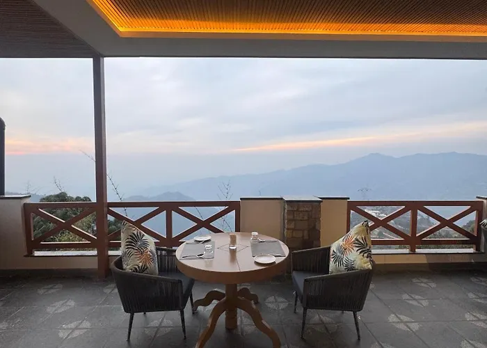 Divine Oak Stay