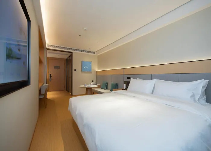 Ji Hotel Zhangjiagang High-Speed Railway Station