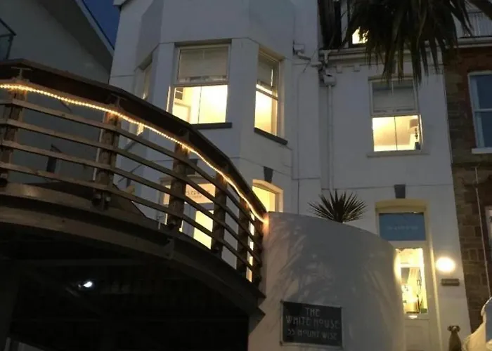 The White House Hotel