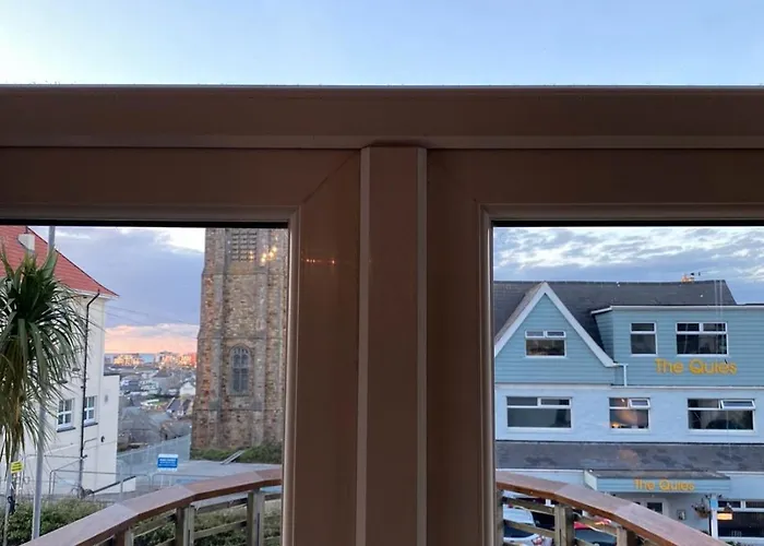 The White House Hotel