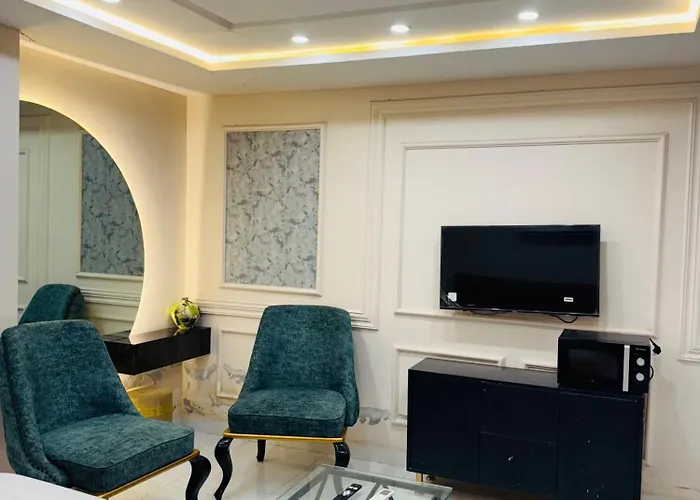 Regency Crown Hotel