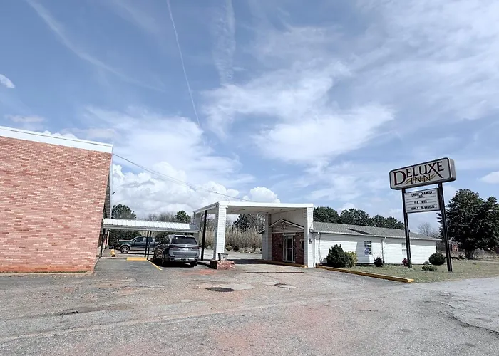 Deluxe Inn