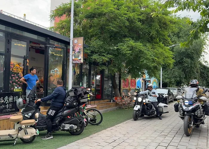 Kailash International Youth Hostel-Sixstarstreetflagship-冈仁波齐青年旅舍-伊宁六星街旗舰店