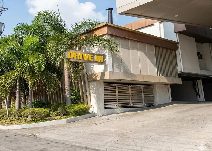 OYO Drive Inn Motel