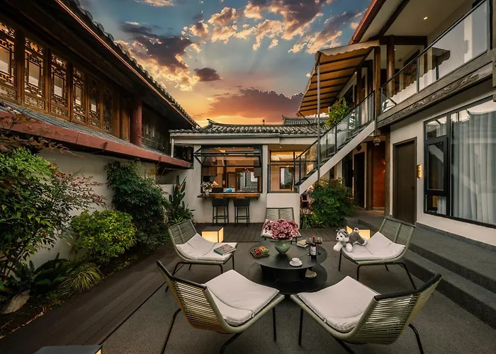 The Misty Garden Inn - Chinese Style Courtyard - Lijiang Ancient Town Branch - Free Pick Up Once From Airport & Railway More Than Three Nights