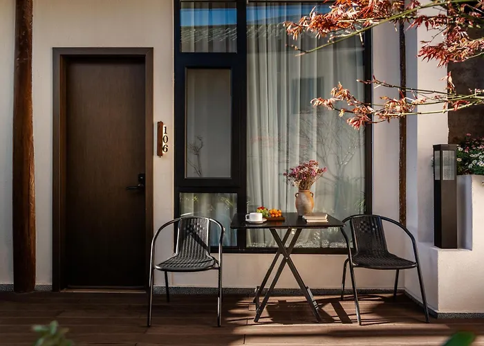 The Misty Garden Inn - Chinese Style Courtyard - Lijiang Ancient Town Branch - Free Pick Up Once From Airport & Railway More Than Three Nights