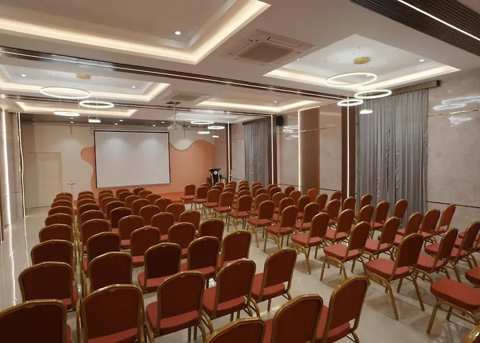 Gamagashree Hotel And Fine Dine