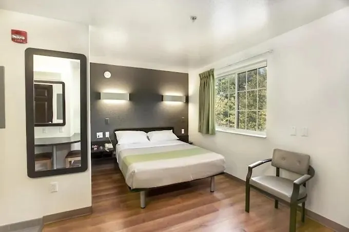 Relaxing Stay Near Route 18