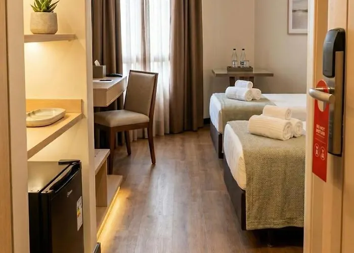 Actuall Convention Hotel