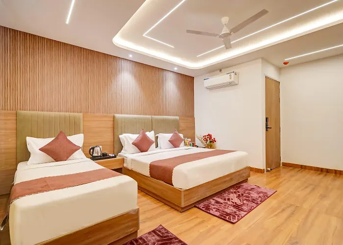 Hotel Sky Nest Suites Near Delhi Igi Airport