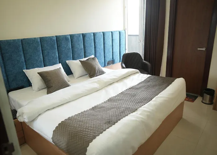 Opo Collection Srs -Noida