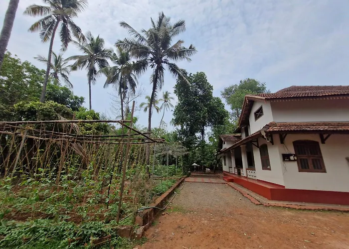 Haris Farm House
