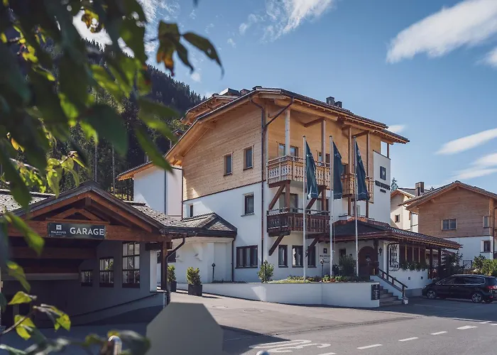 Hotel Waldhuus
