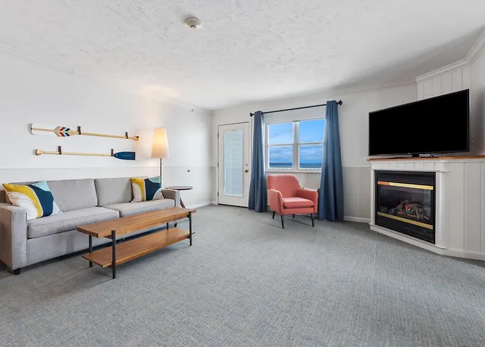 Cherry Tree Inn & Suites