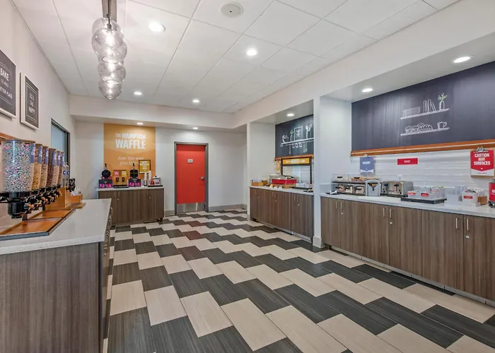 Hampton Inn Channel Islands Harbor