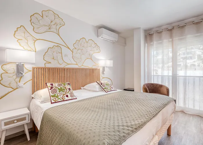 Anglade Hotel