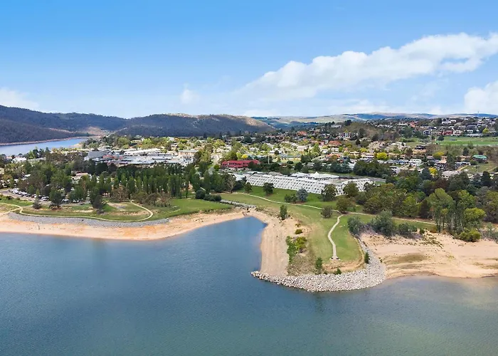 Horizons Lake Jindabyne