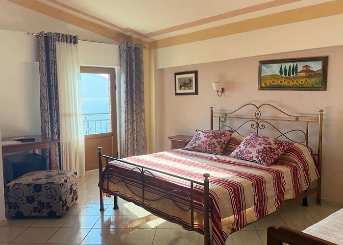 Hotel "San Saena "