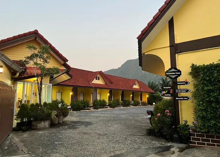 Rachawadee House Phang Nga