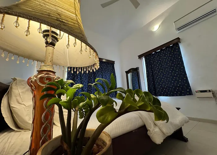 Pool View Villa & Apartment By The Beach Goa