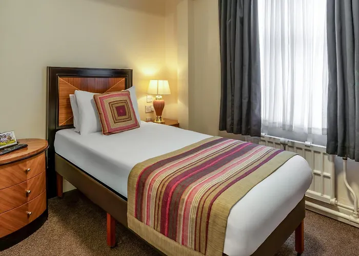 Heathlands Hotel