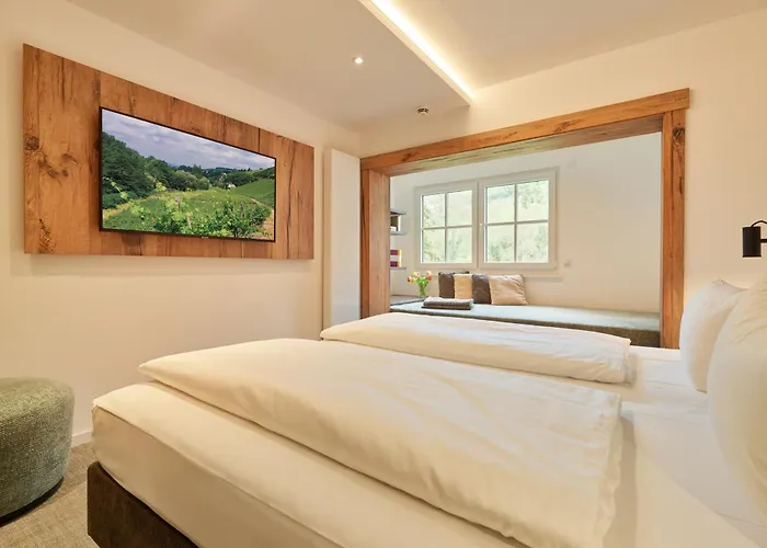 Hotel Und Weingut Karlsmuehle