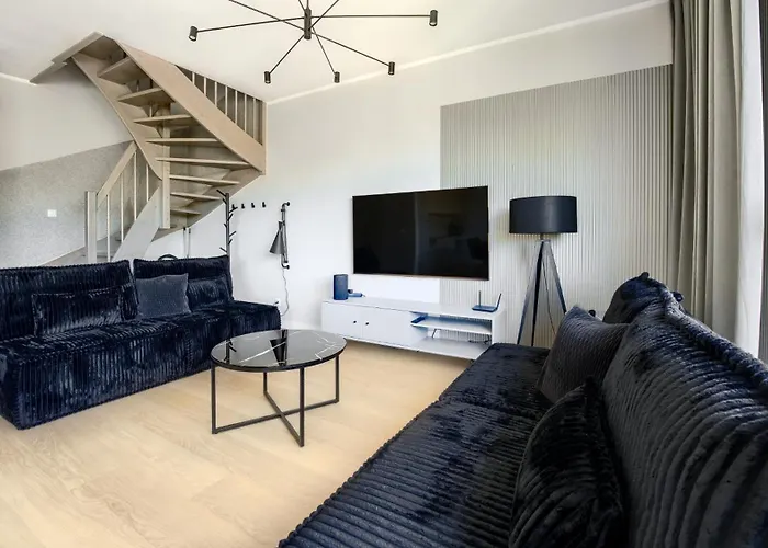 Sun & Snow, Plaza I