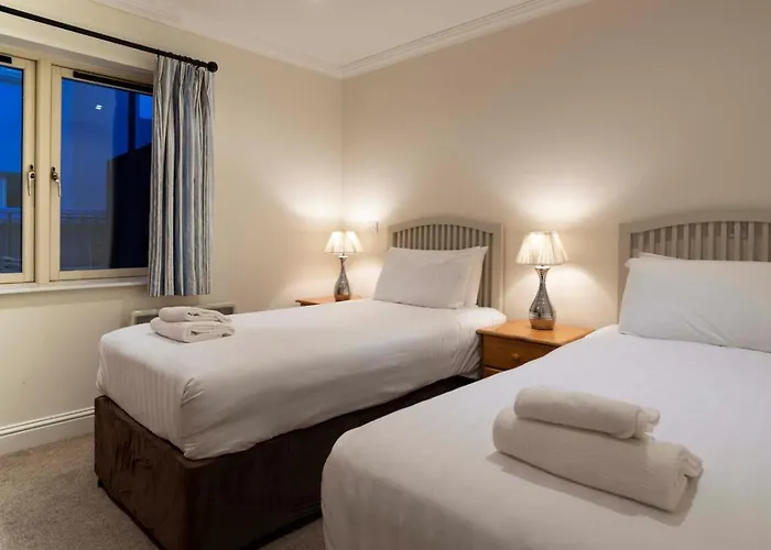 Schull Harbour Hotel & Leisure Centre