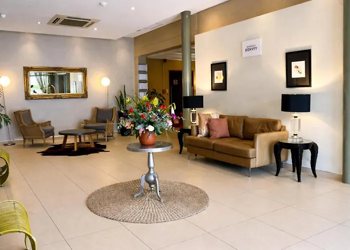 Protea Hotel By Marriott Windhoek Furstenhof