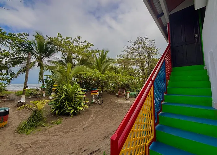 Hotel El Icaco Tortuguero