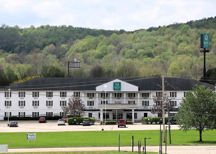Quality Inn & Suites Bellville - Mansfield