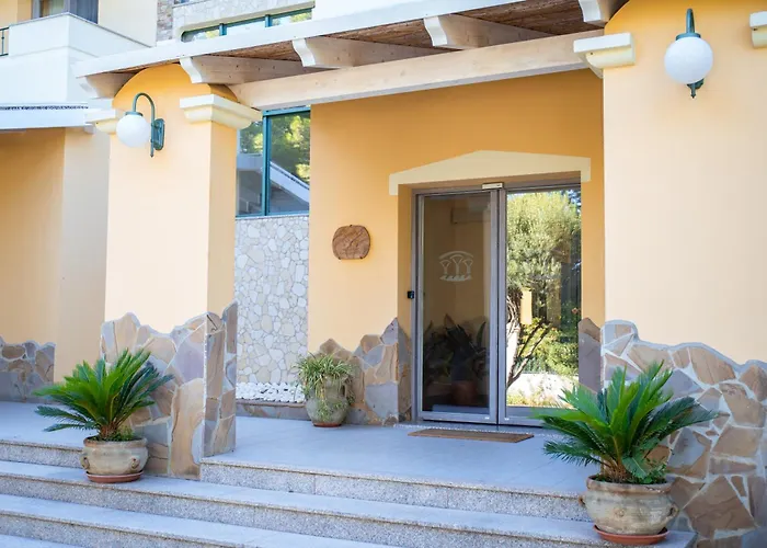 Hotel Cala Dei Pini