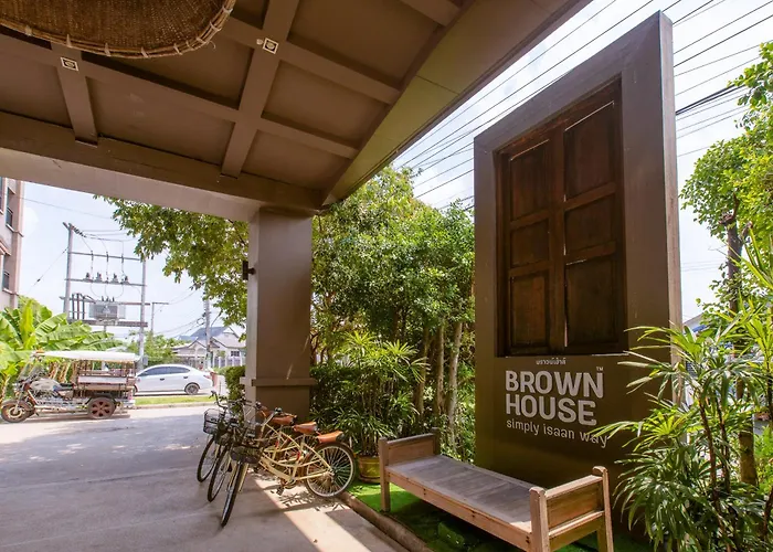 Brown House Hotel