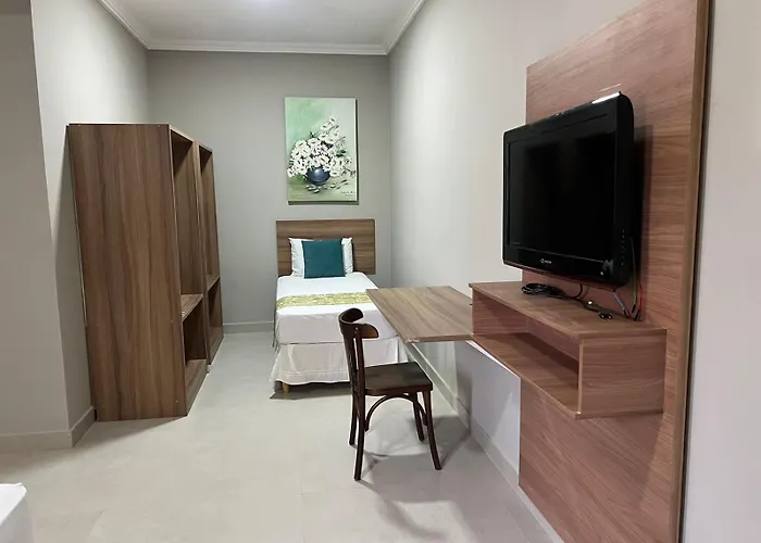 Hotel Cantinho Verde