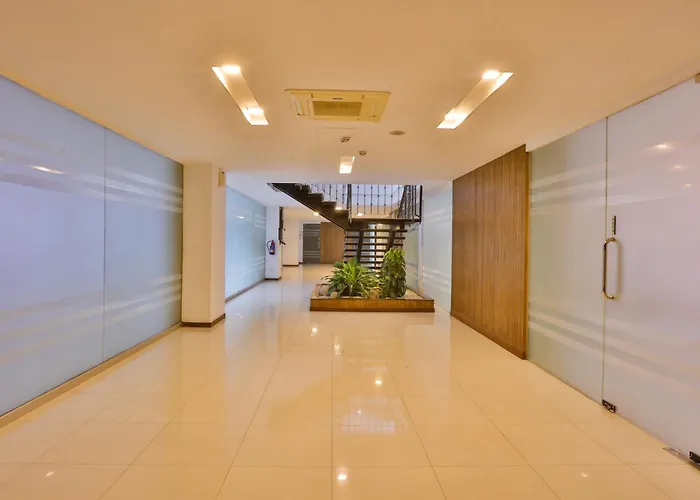 Avari Xpress Gulberg