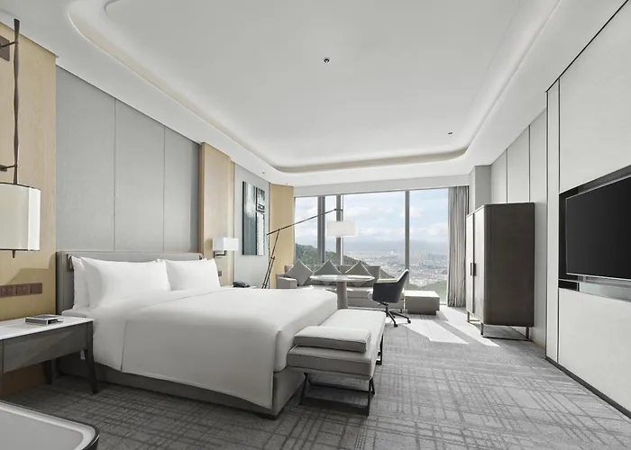 Hilton Zhuji