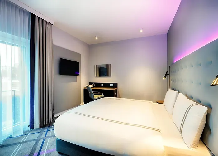 Premier Inn Regensburg City Centre