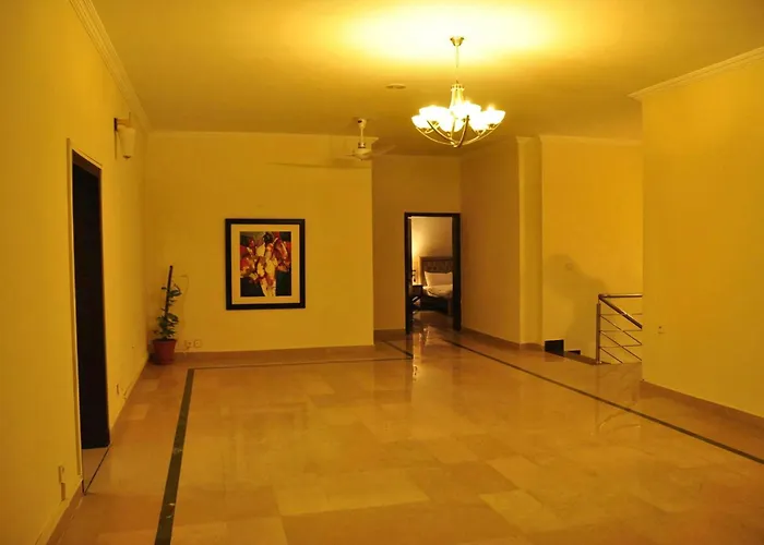 Reina Boutique Hotel - G6