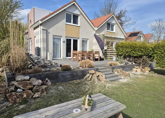 Prachtige Vakantievilla Aan Ijsselmeer Makkum